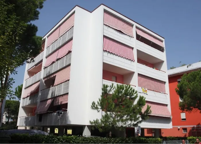 아파트 Modern Flat For 6 Guests With Swimming Pool 비비오네