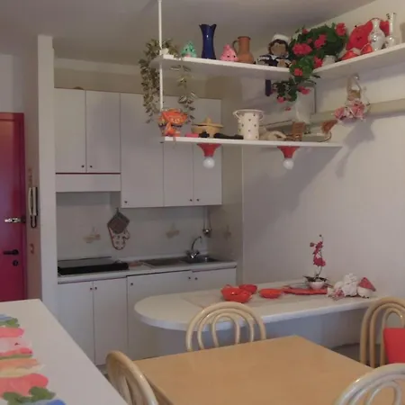 Apartment Modern Flat For 6 Guests With Swimming Pool *