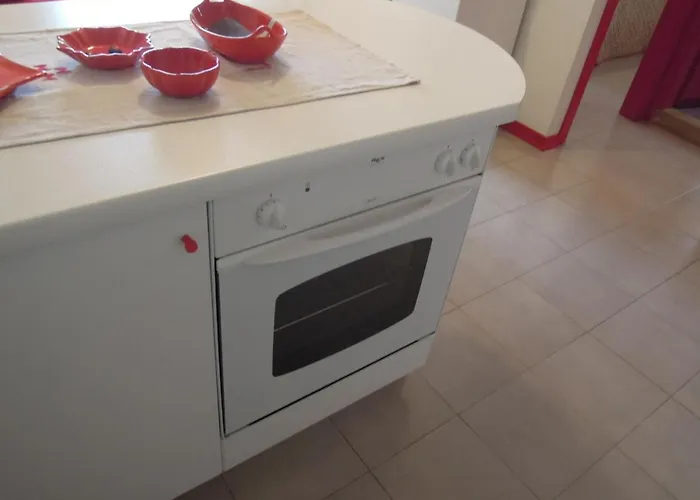 Modern Flat For 6 Guests With Swimming Pool