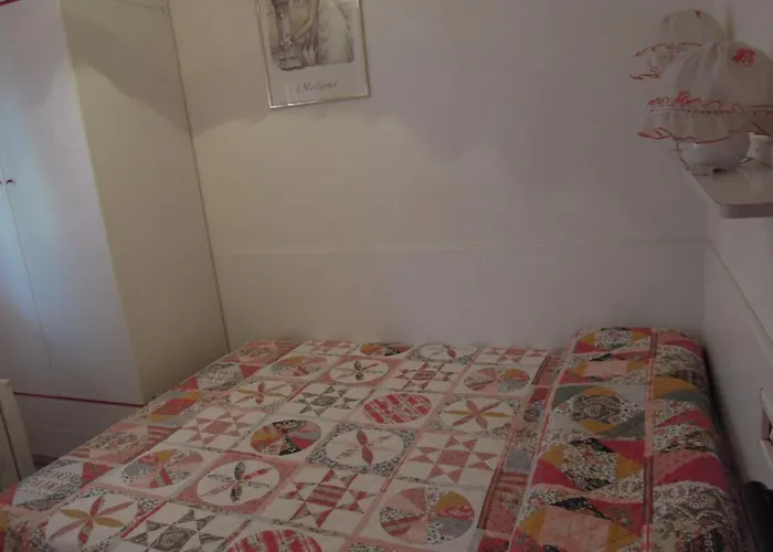 Modern Flat For 6 Guests With Swimming Pool شقة بيبيوني