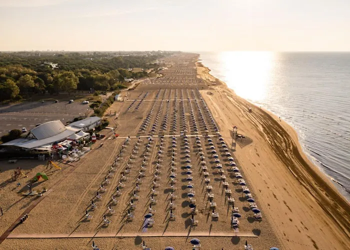 Modern Flat For 6 Guests With Swimming Pool 公寓 *